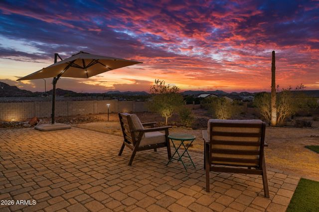 498 W CHASE Street, San Tan Valley, AZ 85143
