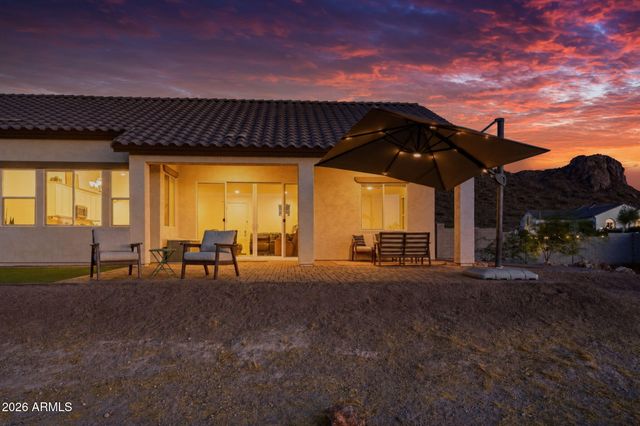 498 W CHASE Street, San Tan Valley, AZ 85143