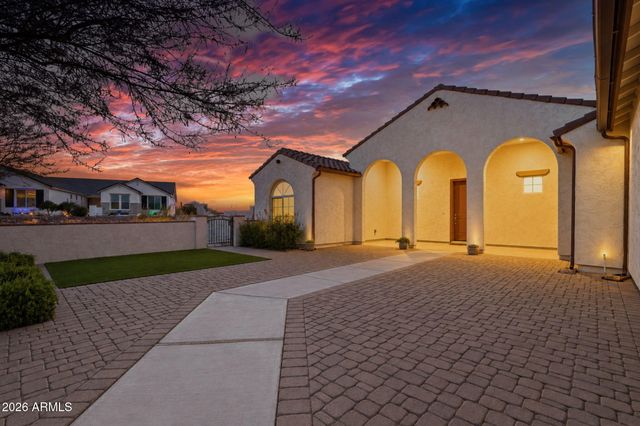498 W CHASE Street, San Tan Valley, AZ 85143