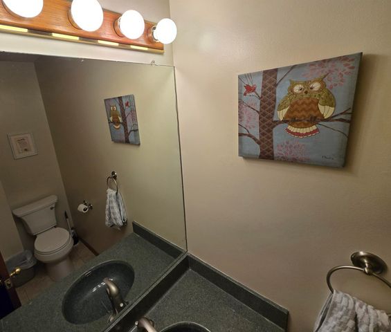 1842 N Valleyview St, Wichita, KS 67212