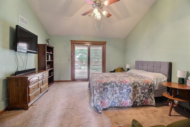 1842 N Valleyview St, Wichita, KS 67212
