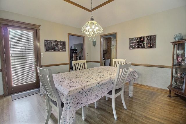 1842 N Valleyview St, Wichita, KS 67212