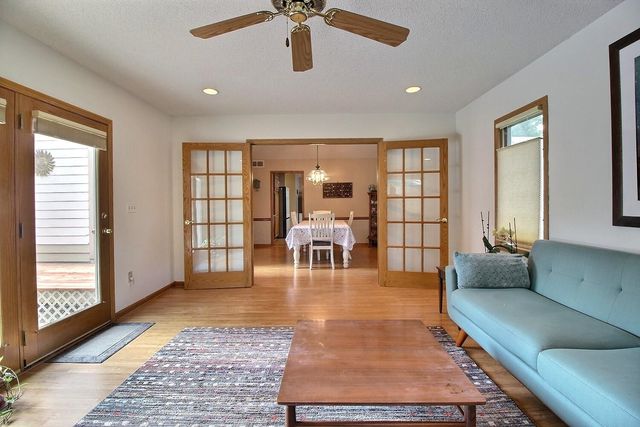 1842 N Valleyview St, Wichita, KS 67212