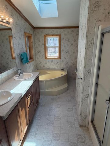 1784 County Road 1 SW, Baudette, MN 56623