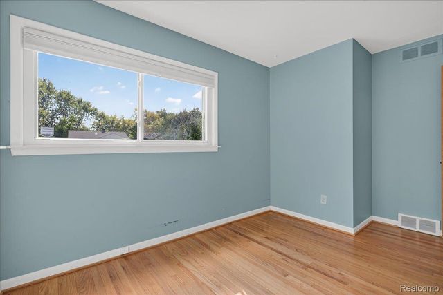 731 1st Avenue, Pontiac, MI 48340