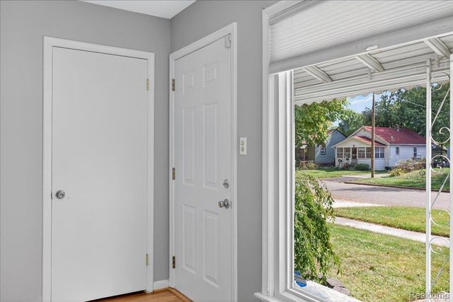 731 1st Avenue, Pontiac, MI 48340