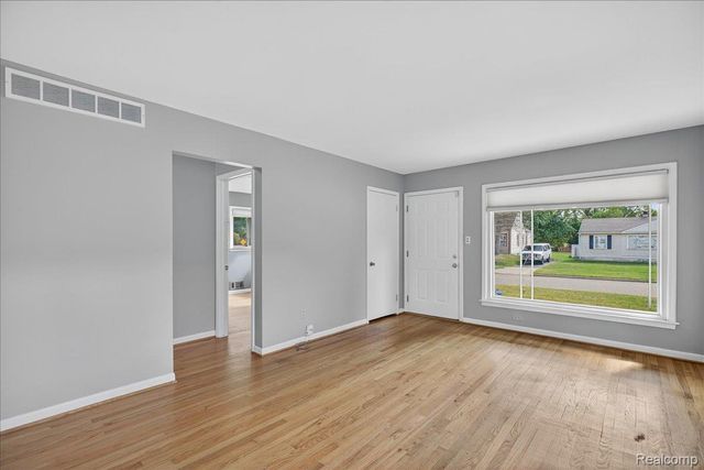 731 1st Avenue, Pontiac, MI 48340