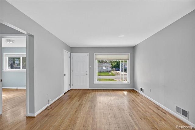 731 1st Avenue, Pontiac, MI 48340