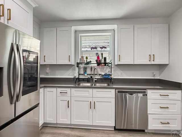 1528 E Routt Ave, Pueblo, CO 81004