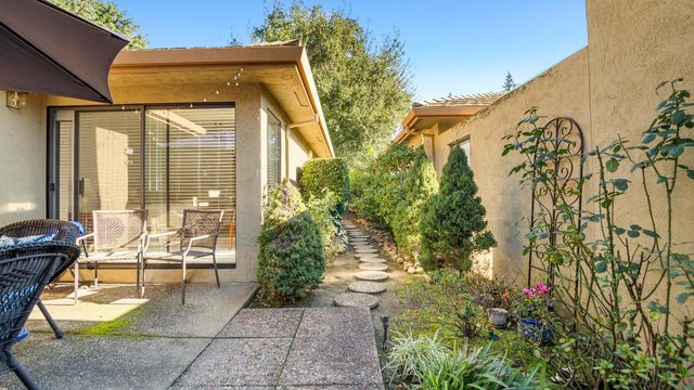 2410 Central Park, Lodi, CA 95242