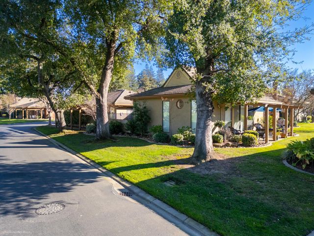 2410 Central Park, Lodi, CA 95242