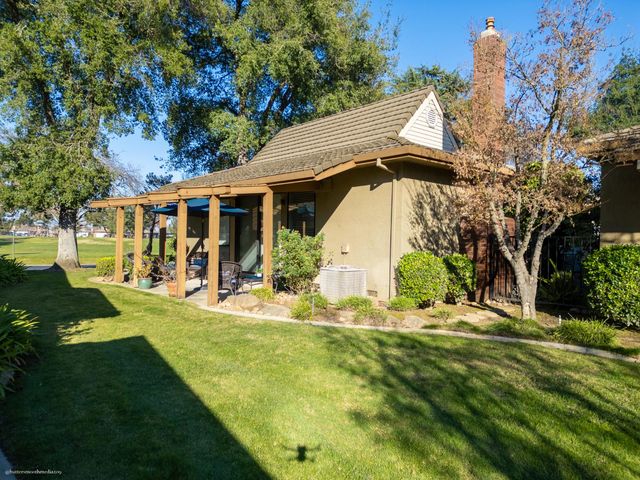 2410 Central Park, Lodi, CA 95242