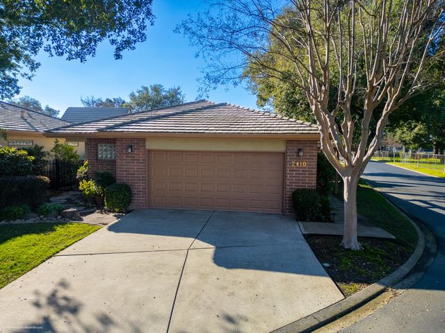 2410 Central Park, Lodi, CA 95242