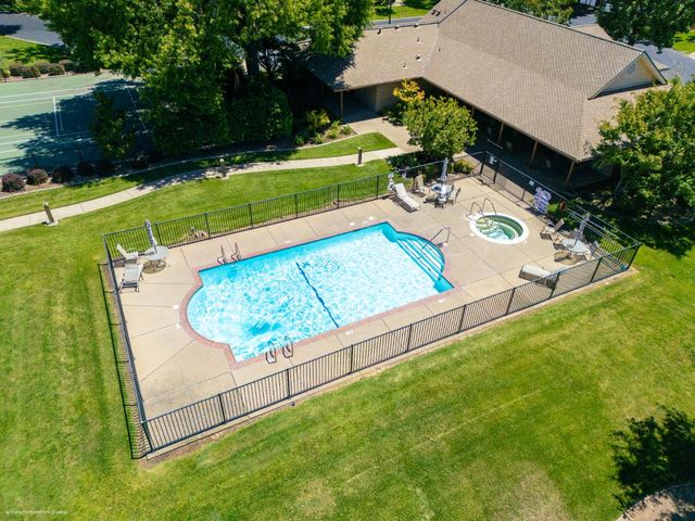 2410 Central Park, Lodi, CA 95242