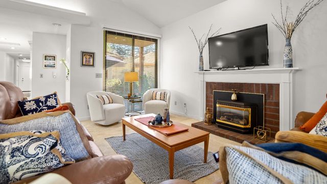 2410 Central Park, Lodi, CA 95242