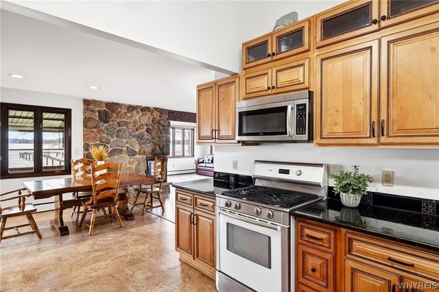 94 York Road, Wheatfield, NY 14304