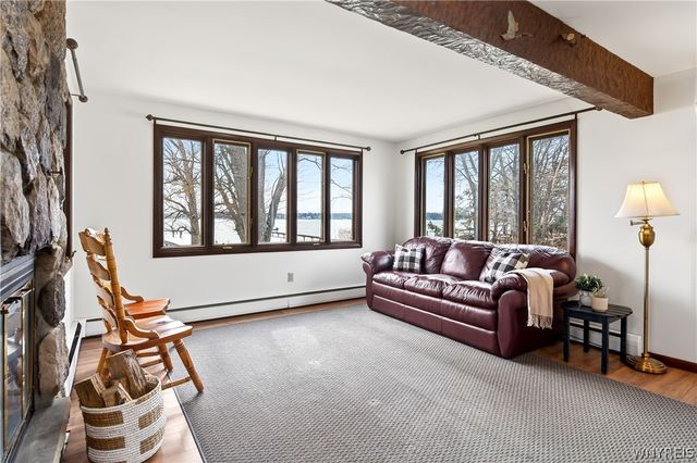 94 York Road, Wheatfield, NY 14304