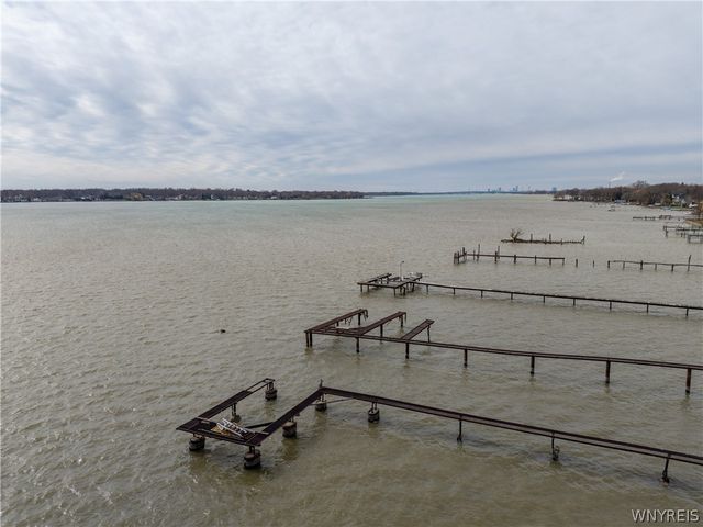 94 York Road, Wheatfield, NY 14304