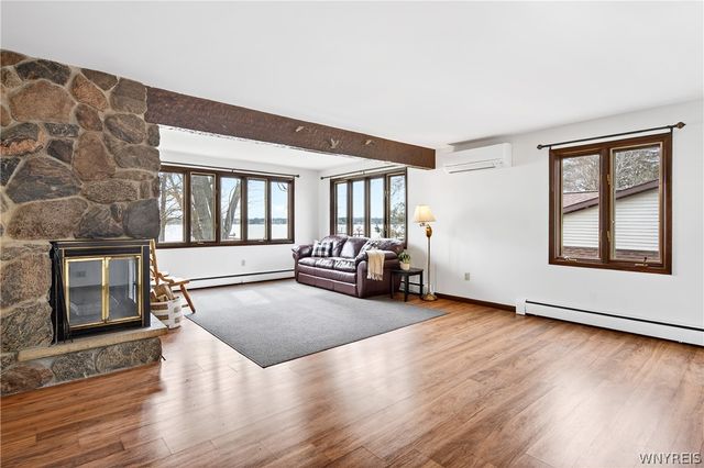 94 York Road, Wheatfield, NY 14304