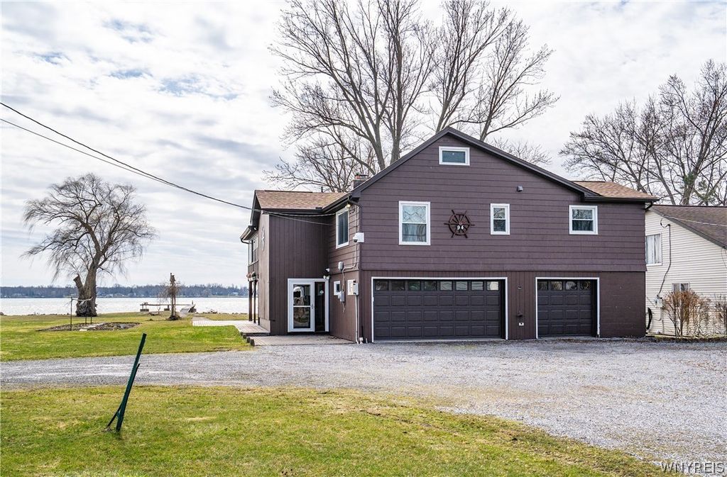 94 York Road, Wheatfield, NY 14304