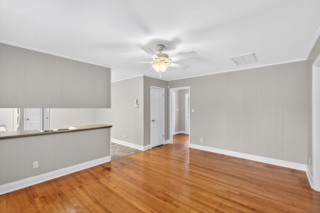208 Saint Matthew Lane, Spartanburg, SC 29301