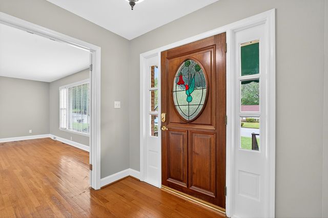 208 Saint Matthew Lane, Spartanburg, SC 29301