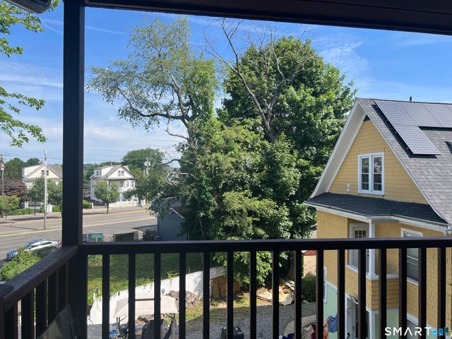 24 Circular Avenue 3B, Bridgeport, CT 06605