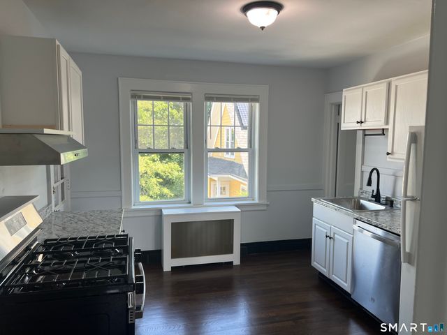 24 Circular Avenue 3B, Bridgeport, CT 06605