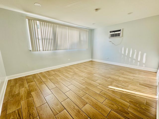 2343 S Lombard Avenue GARDEN, Cicero, IL 60804