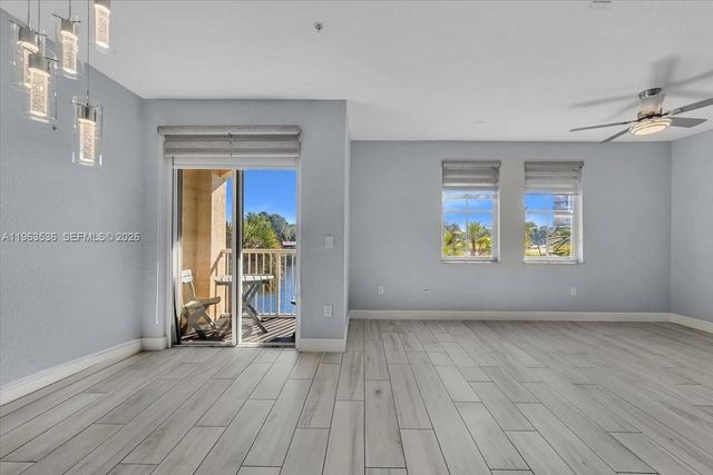 150 Jacaranda Country Club Dr 200, Plantation, FL 33324