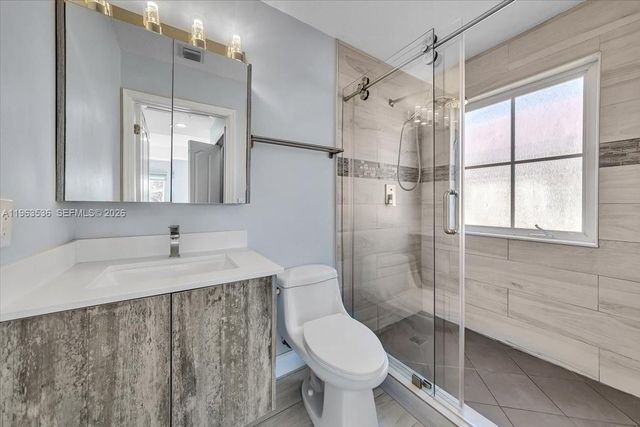 150 Jacaranda Country Club Dr 200, Plantation, FL 33324