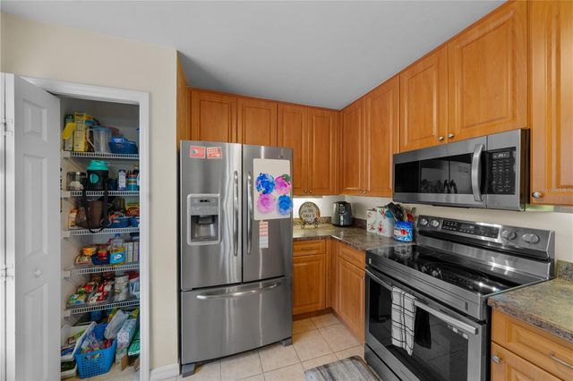 19261 NW 230TH STREET, High Springs, FL 32643