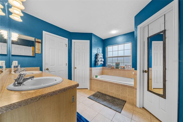 19261 NW 230TH STREET, High Springs, FL 32643