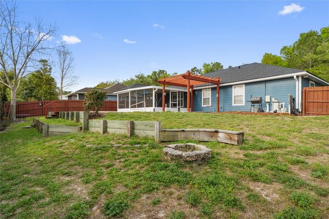 19261 NW 230TH STREET, High Springs, FL 32643