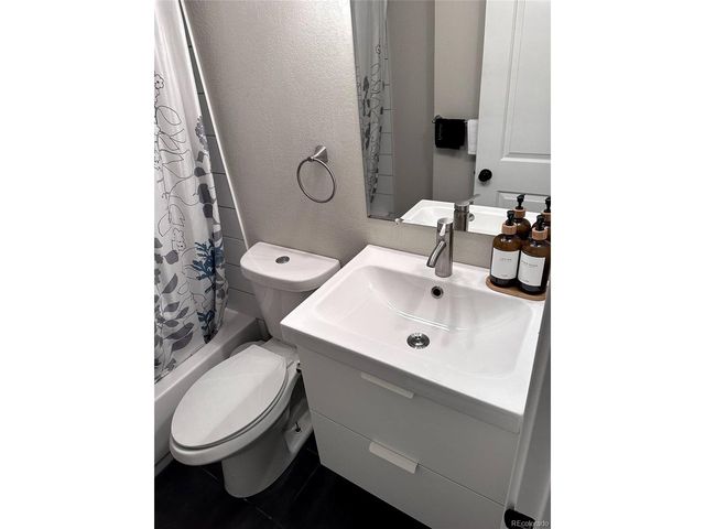 6718 W 70th Pl, Arvada, CO 80003