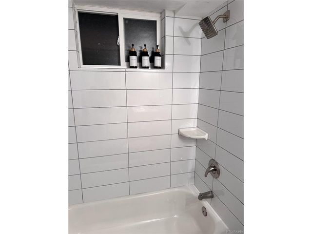 6718 W 70th Pl, Arvada, CO 80003