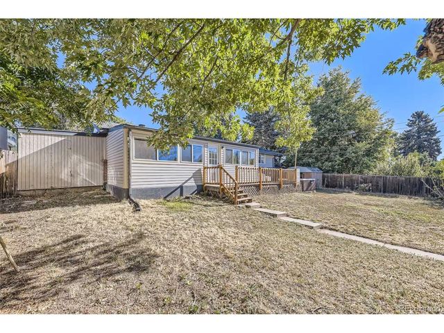 6718 W 70th Pl, Arvada, CO 80003