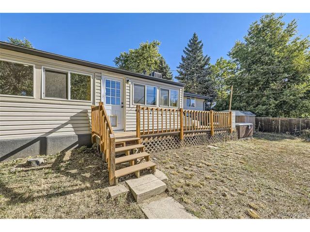 6718 W 70th Pl, Arvada, CO 80003