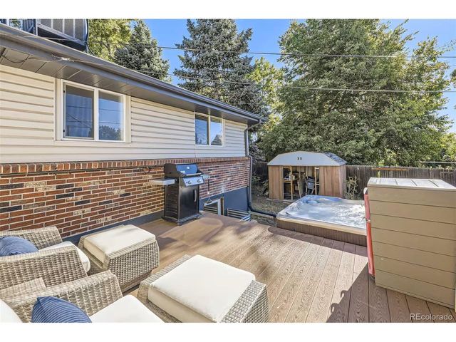 6718 W 70th Pl, Arvada, CO 80003