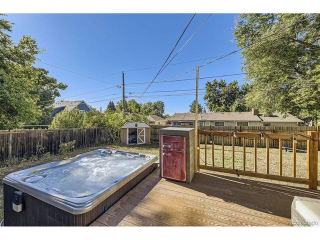 6718 W 70th Pl, Arvada, CO 80003