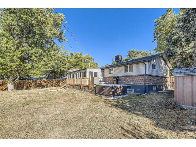 6718 W 70th Pl, Arvada, CO 80003