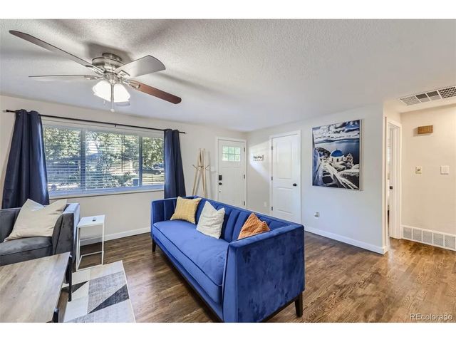 6718 W 70th Pl, Arvada, CO 80003