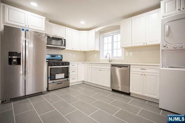 473 Lincoln Street B, Palisades Park, NJ 07650