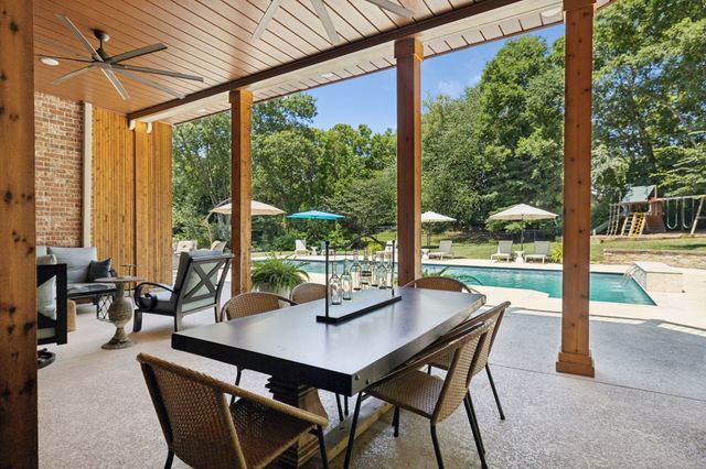 829 Highgrove Cir, Franklin, TN 37069