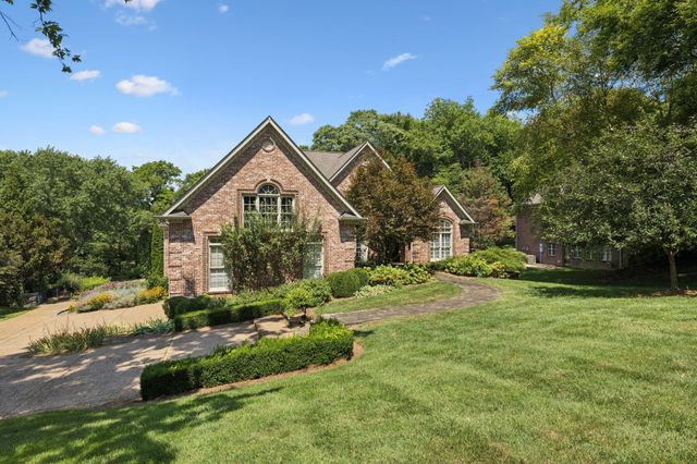 829 Highgrove Cir, Franklin, TN 37069