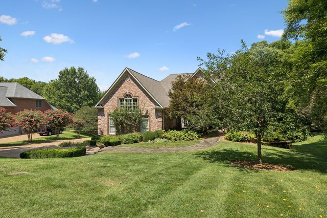 829 Highgrove Cir, Franklin, TN 37069