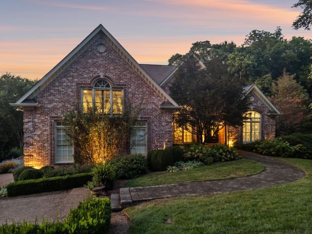 829 Highgrove Cir, Franklin, TN 37069