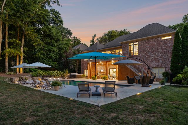 829 Highgrove Cir, Franklin, TN 37069