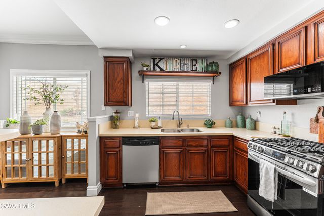 360 Pagosa Court, Palmdale, CA 93551