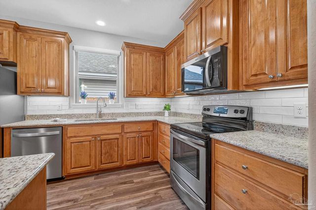 10689 Trailblazer Way, Pensacola, FL 32506